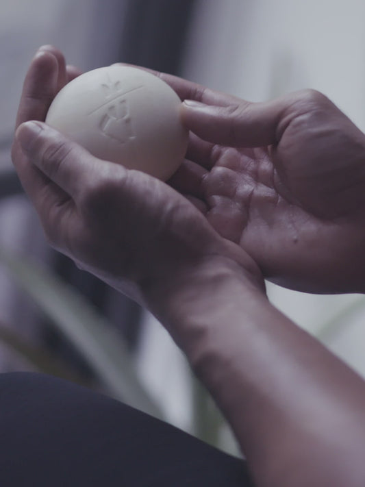 Kate McLeod  | Daily Stone Deep Moisturizing Lotion Bar